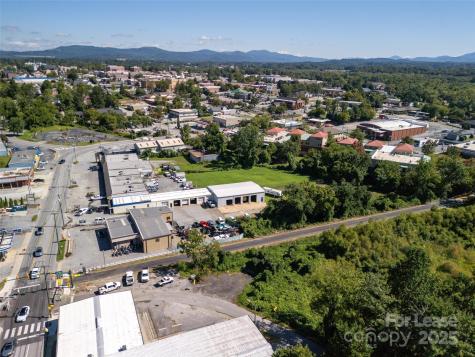 512 Kanuga Road Hendersonville NC 28739