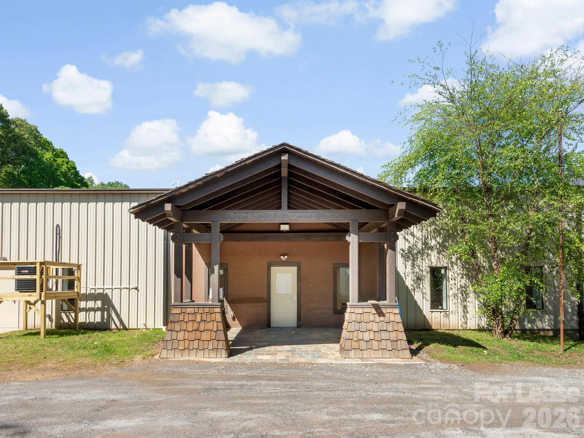 93 Thompson Street Asheville NC 28803