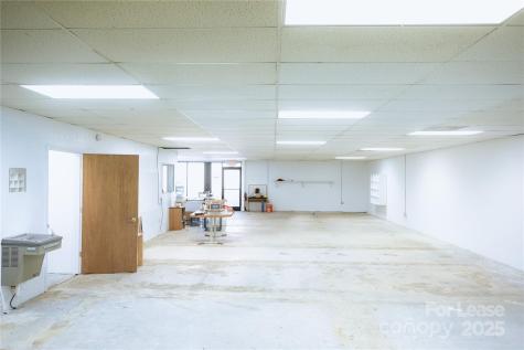 1085 Tunnel Road Asheville NC 28805