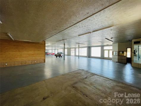 312 Kanuga Road Hendersonville NC 28739