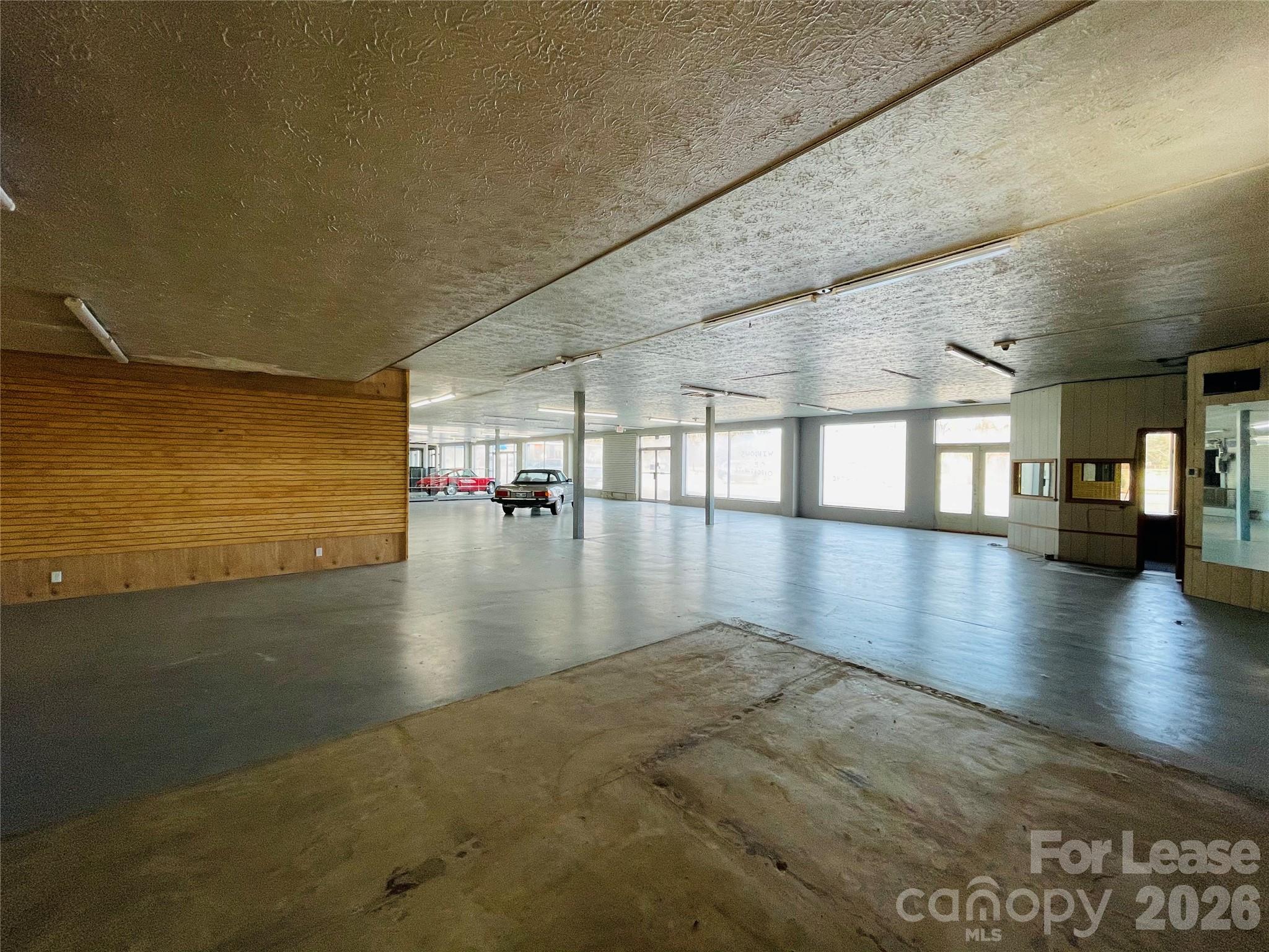 312 Kanuga Road Hendersonville NC 28739