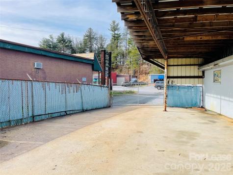 312 Kanuga Road Hendersonville NC 28739