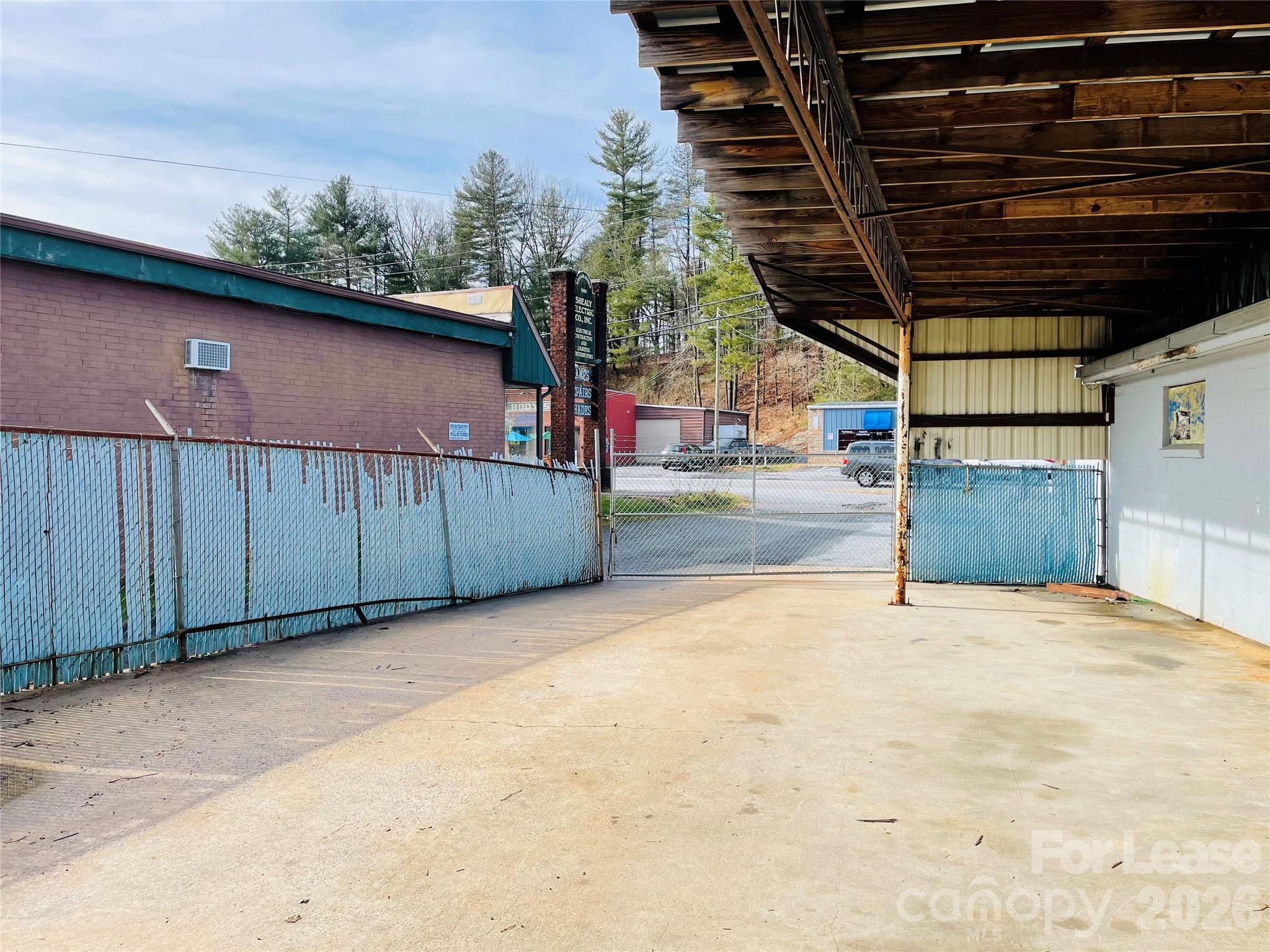 312 Kanuga Road Hendersonville NC 28739