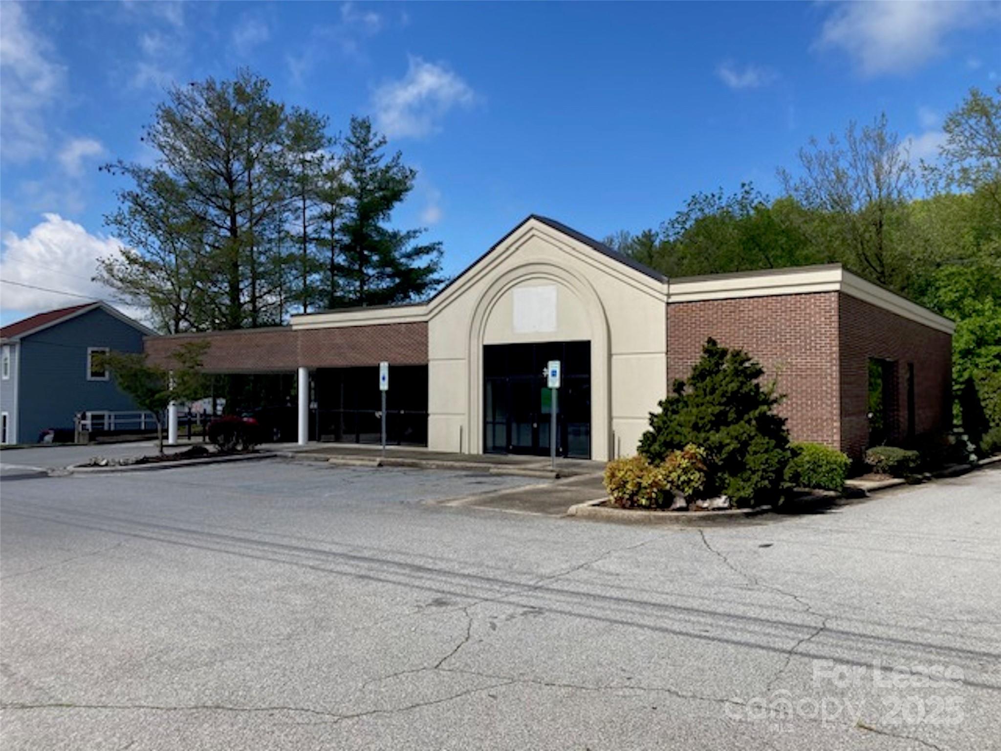 3811 Hendersonville Road Fletcher NC 28732