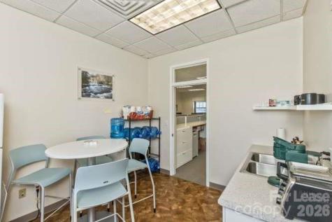 56 College Street Asheville NC 28801