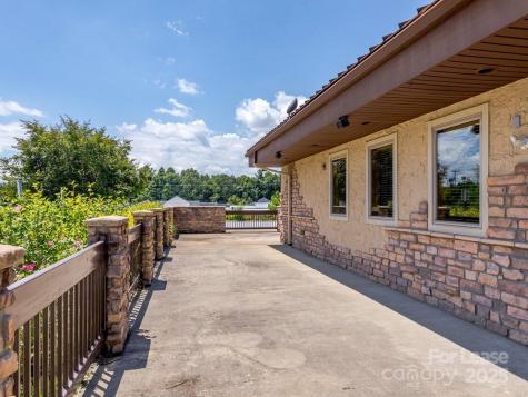 341 Rockwood Road Arden NC 28704