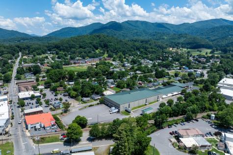 172 Riverbend Street Waynesville NC 28786