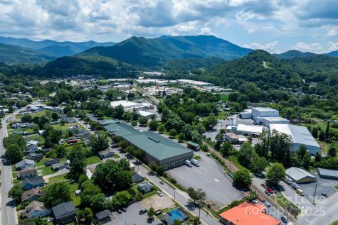 172 Riverbend Street Waynesville NC 28786