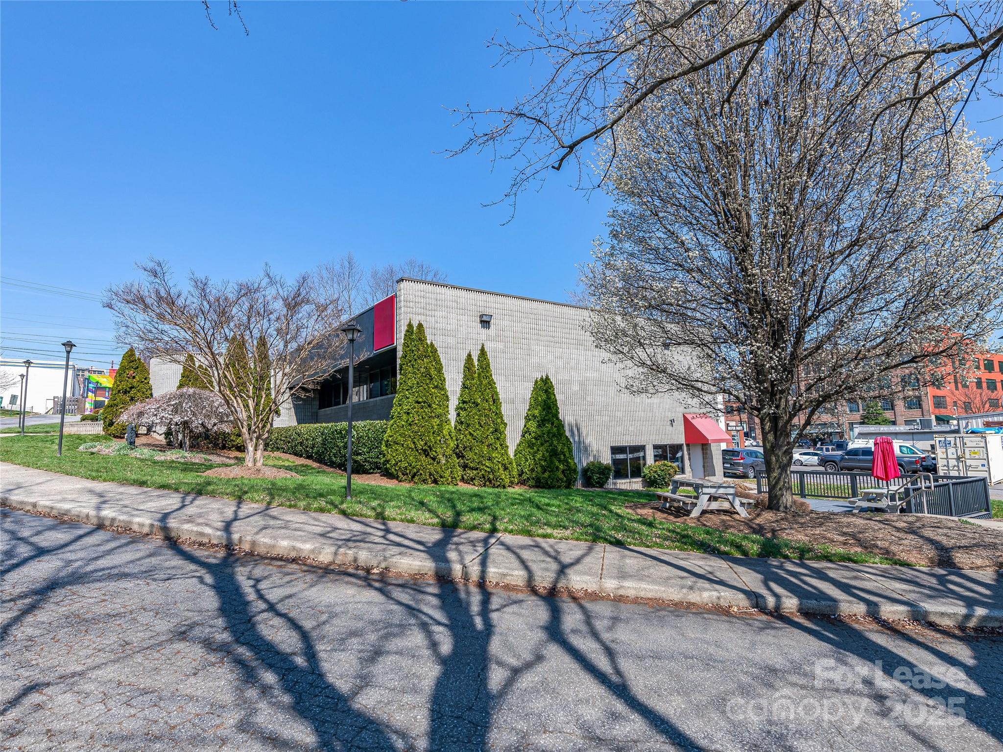 86 Asheland Avenue Asheville NC 28801