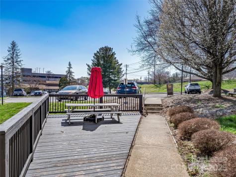 86 Asheland Avenue Asheville NC 28801