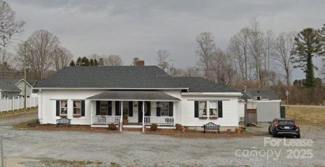 1596 Greenville Highway Hendersonville NC 28792