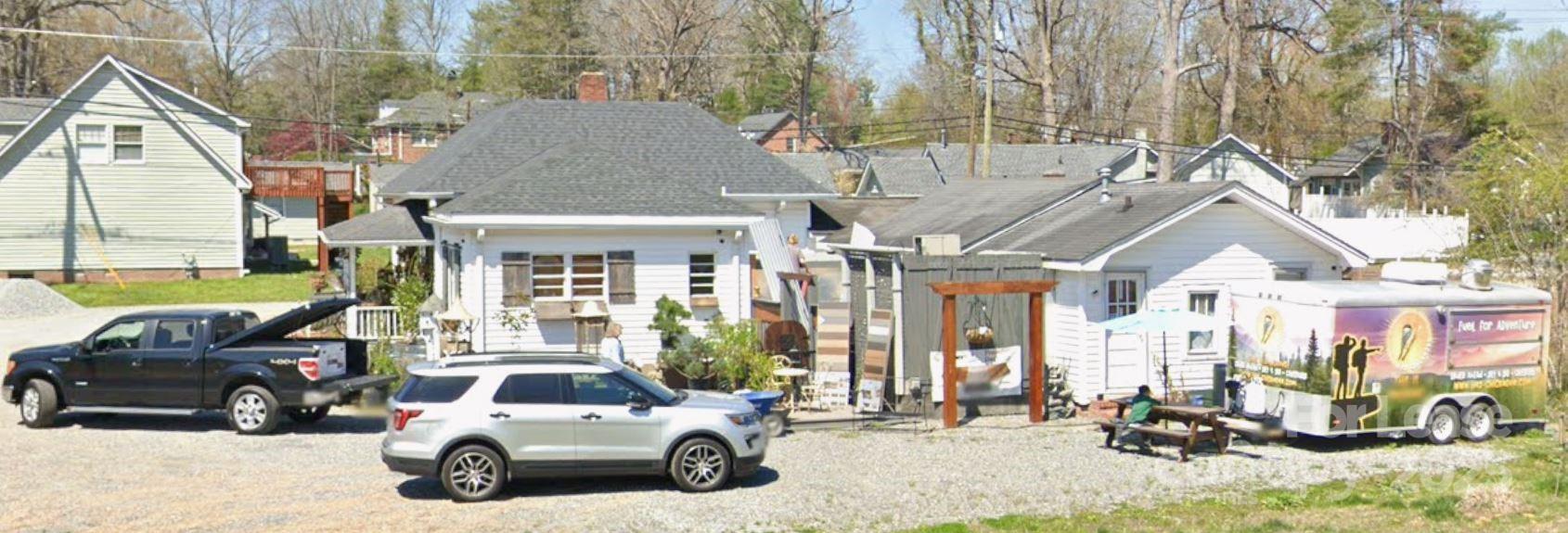 1596 Greenville Highway Hendersonville NC 28792