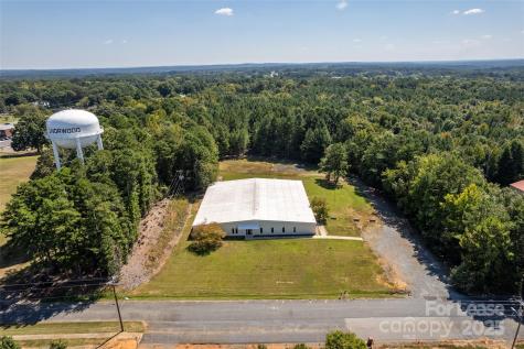 181 College Street Norwood NC 28128