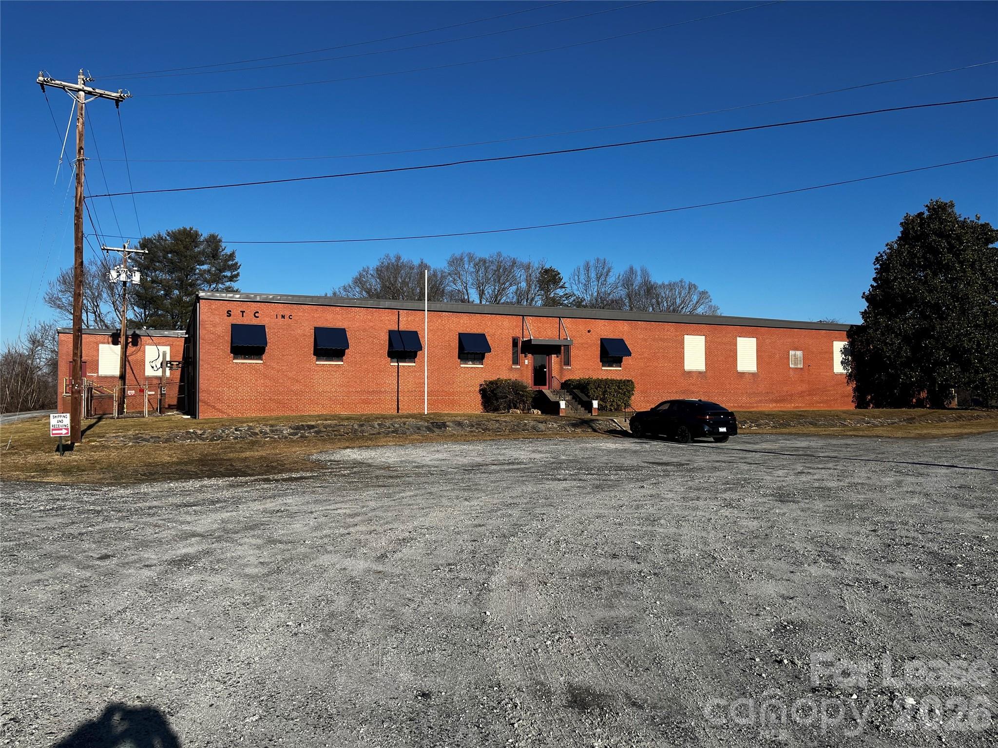 1495 North Main Street Hendersonville NC 28739