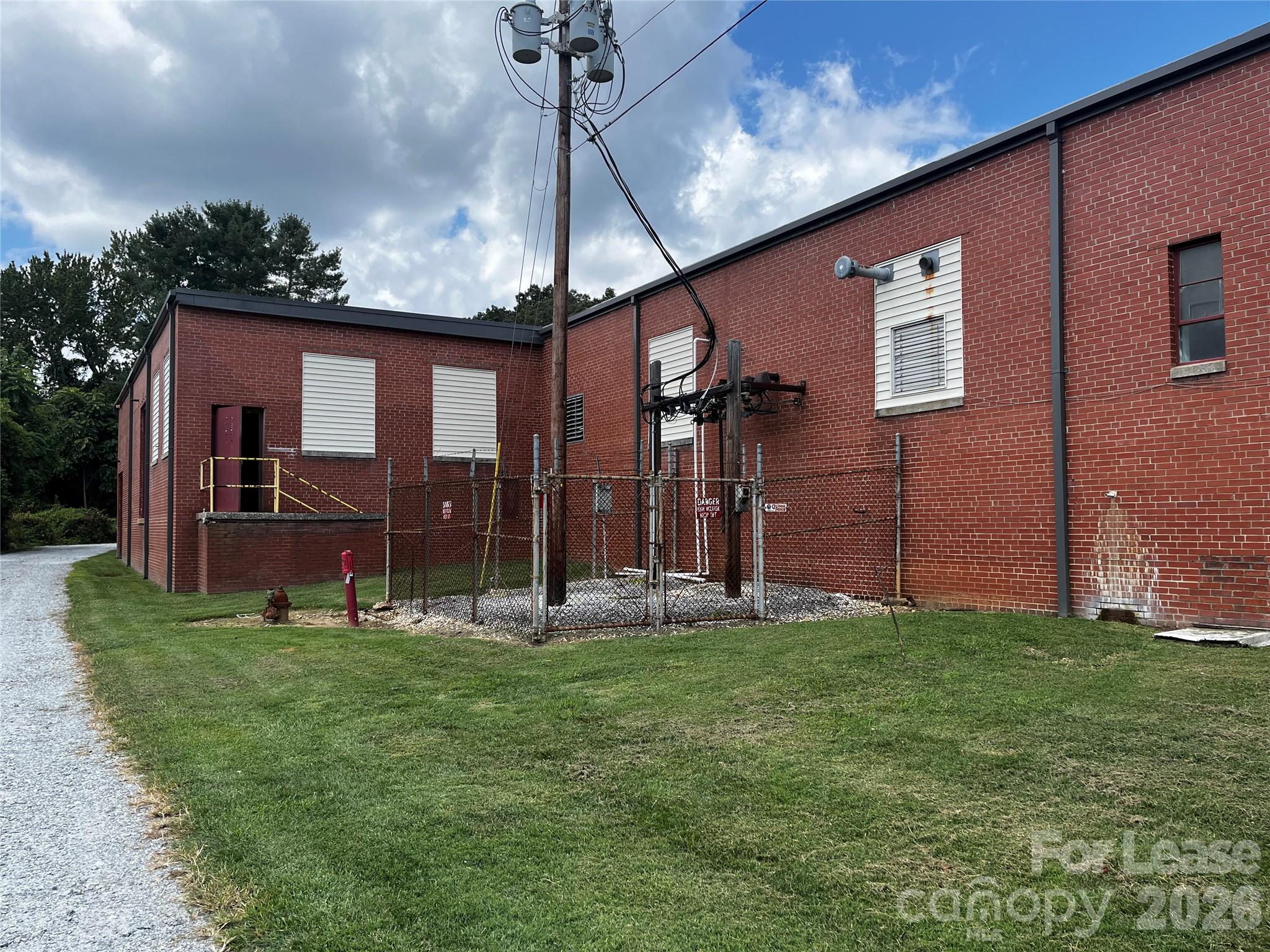 1495 North Main Street Hendersonville NC 28739