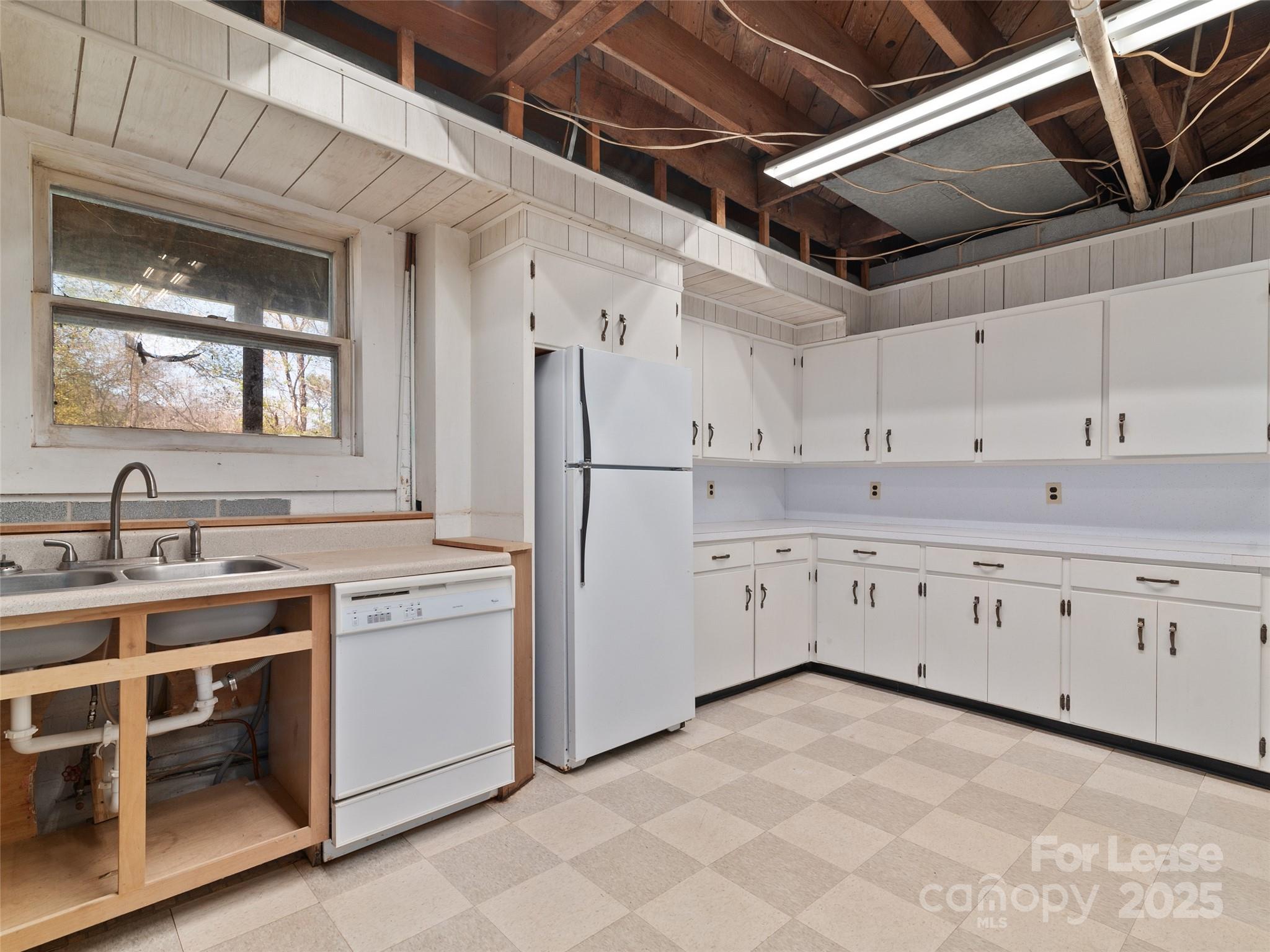 62 Birdsong Trail Waynesville NC 28786