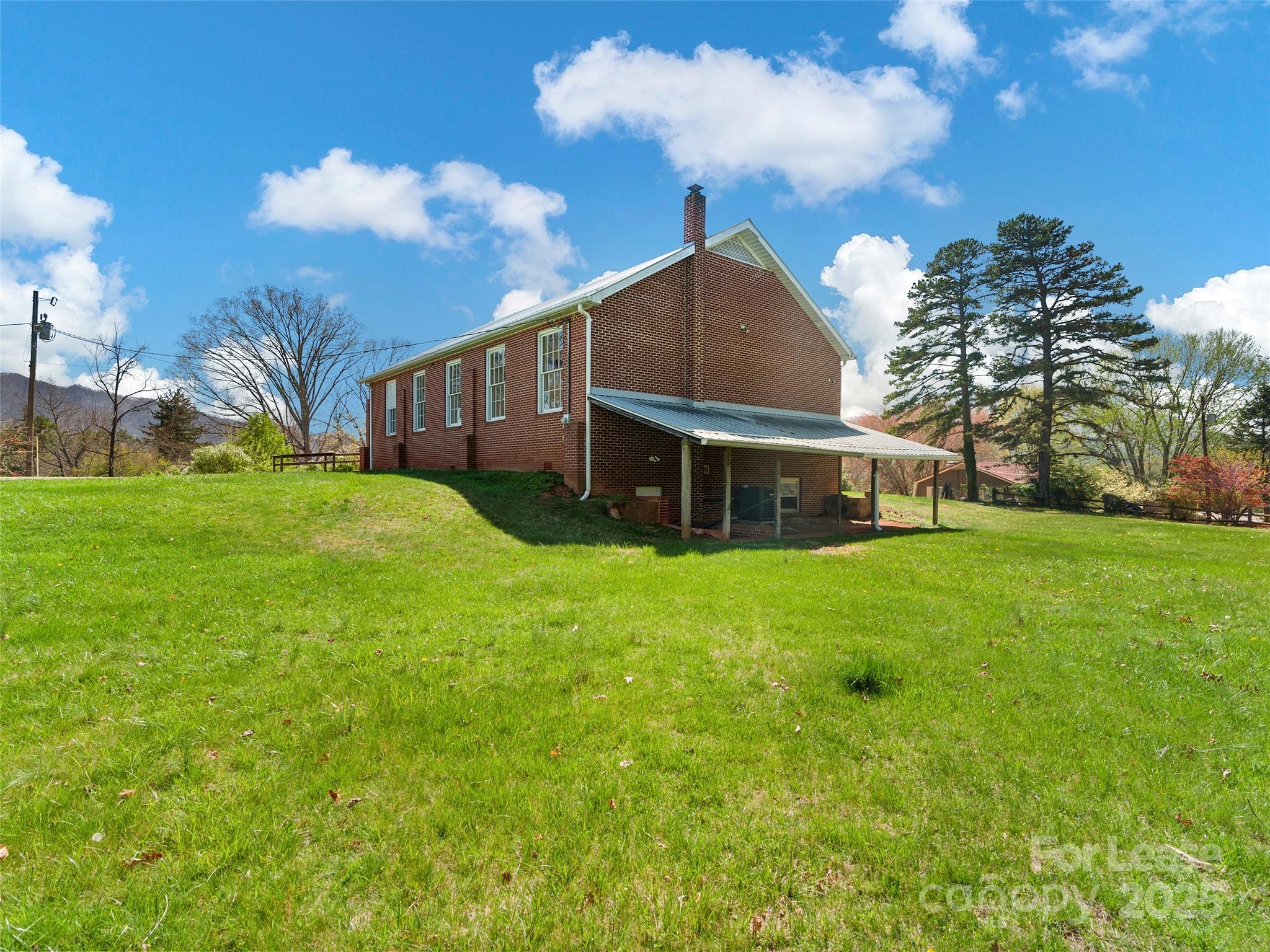 62 Birdsong Trail Waynesville NC 28786