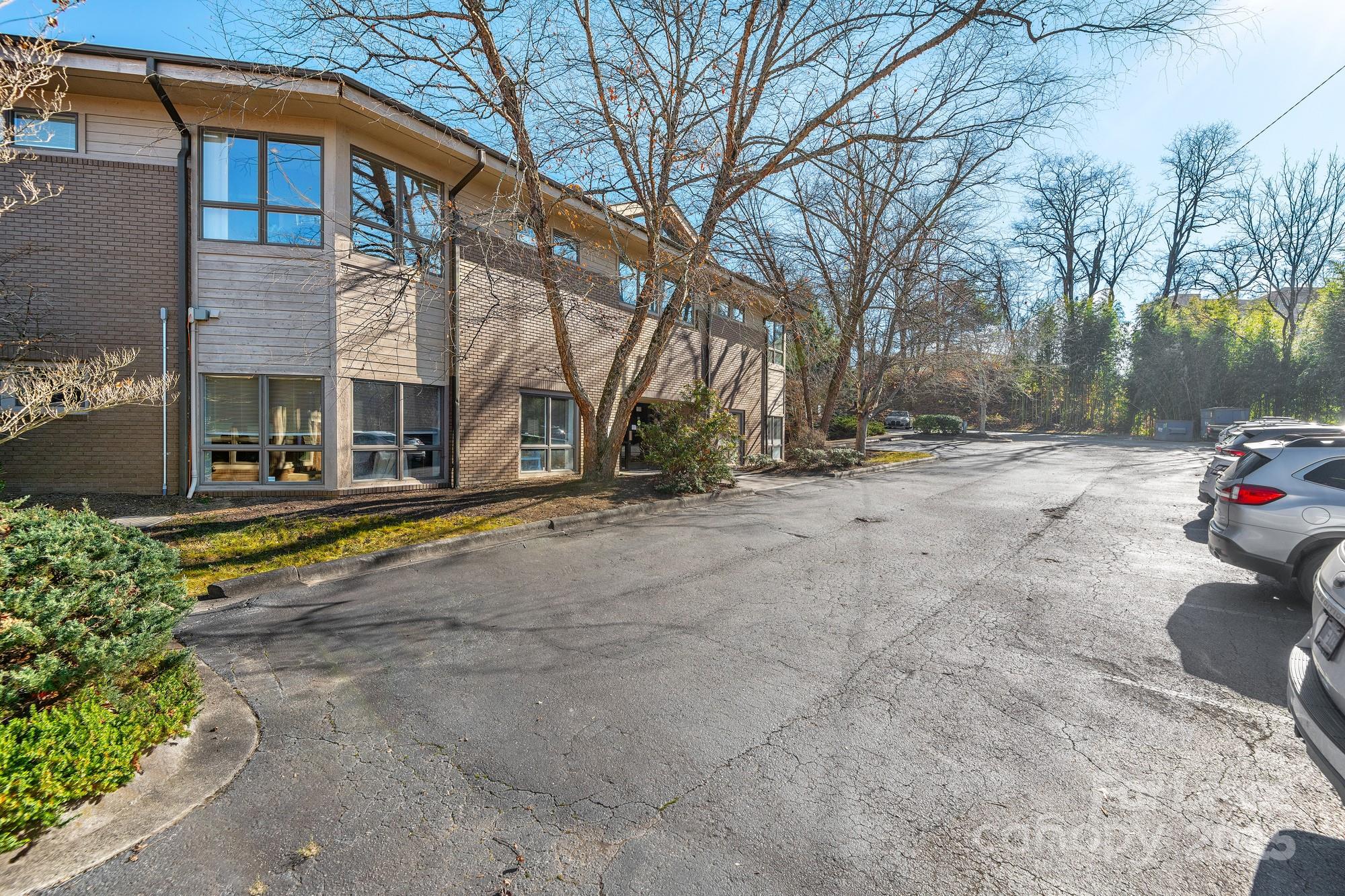 60 Livingston Street Asheville NC 28801