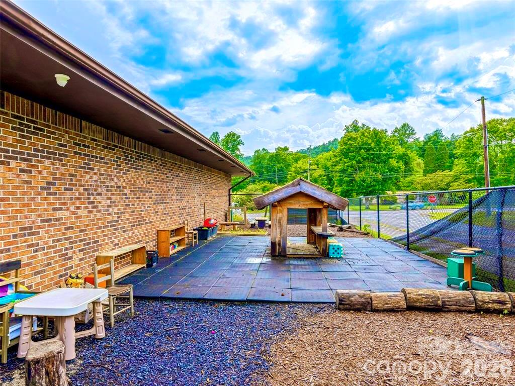 169 Main Street Rosman NC 28772