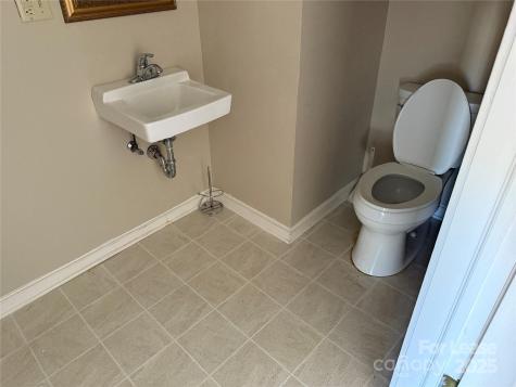 233 Davie Avenue Statesville NC 28677