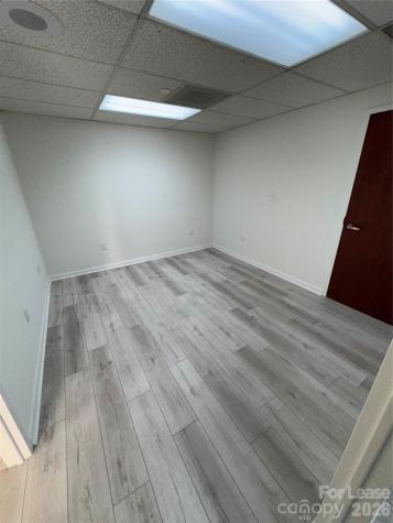 112 N Tryon Street Charlotte NC 28202