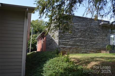 120 S Tradd Street Statesville NC 28677