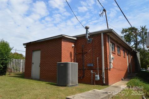120 S Tradd Street Statesville NC 28677