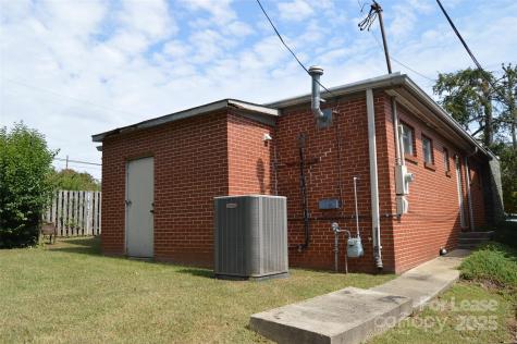 120 S Tradd Street Statesville NC 28677