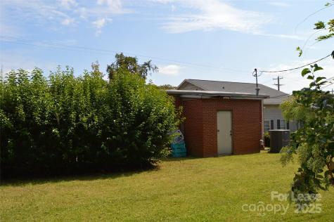 120 S Tradd Street Statesville NC 28677