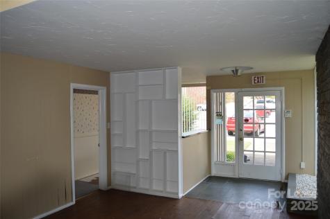 120 S Tradd Street Statesville NC 28677