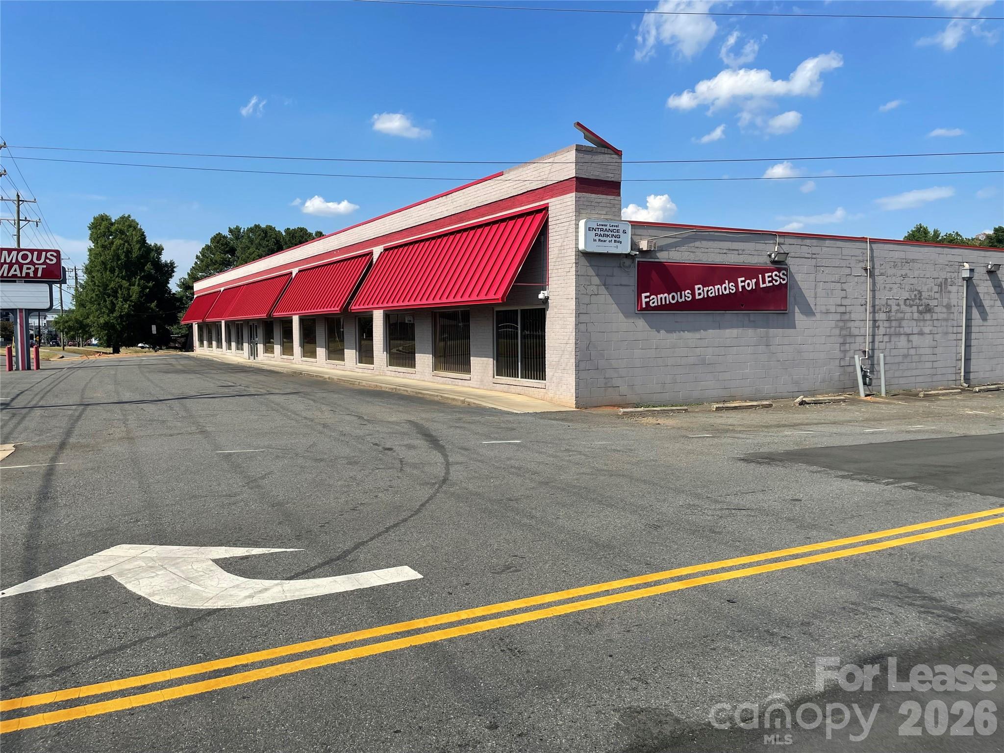 6600 N Tryon Street Charlotte NC 28213