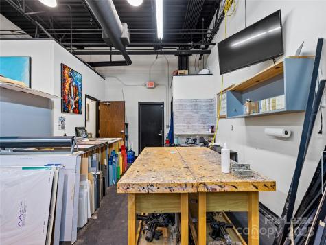 1829 Hendersonville Road Asheville NC 28803