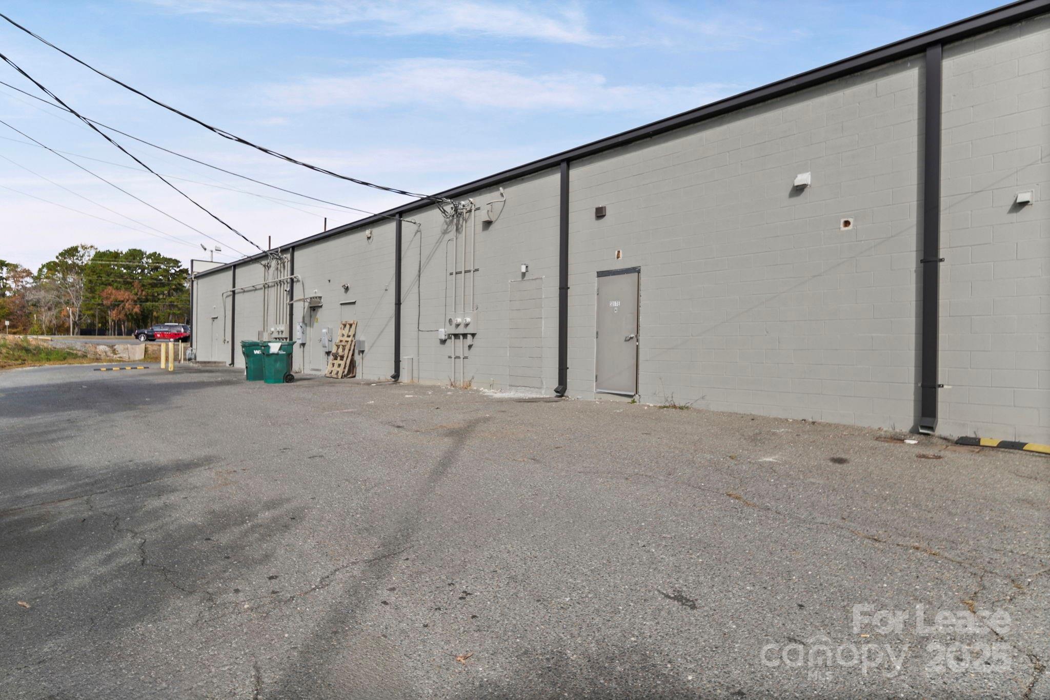 814 Nc 24/27 Albemarle NC 28001