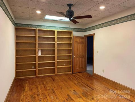 213 W Main Avenue Gastonia NC 28052