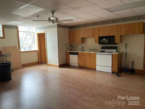 213 W Main Avenue Gastonia NC 28052