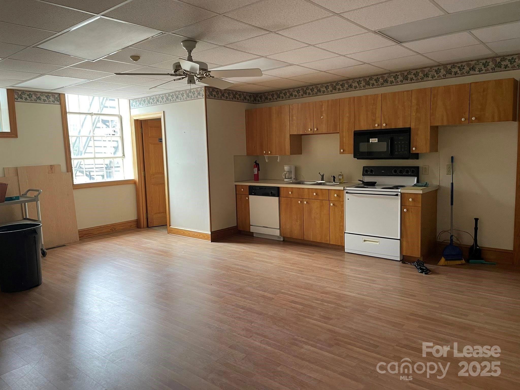 213 W Main Avenue Gastonia NC 28052