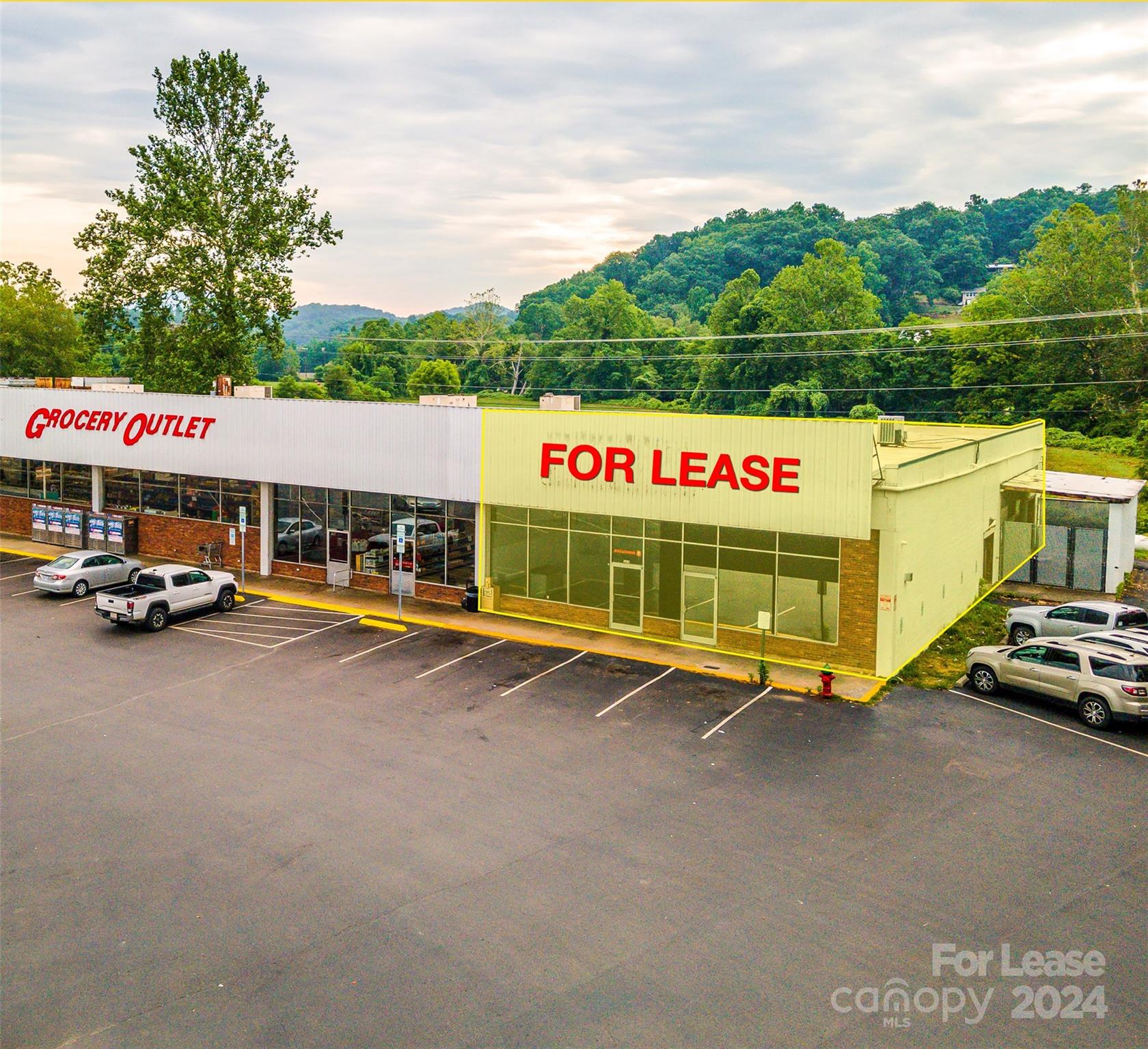 263 Waynesville Plaza Waynesville NC 28786