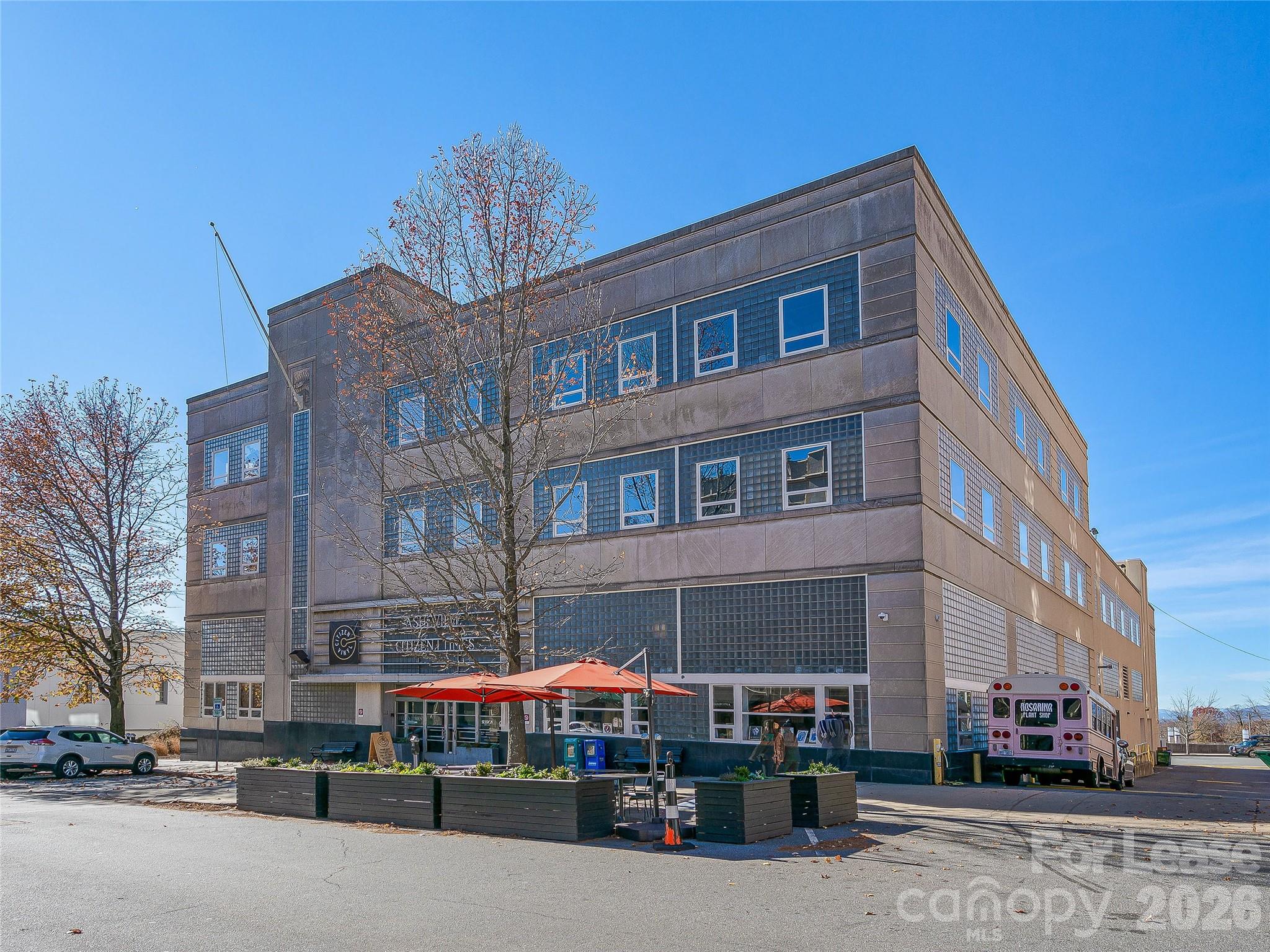 14 Ohenry Avenue Asheville NC 28801