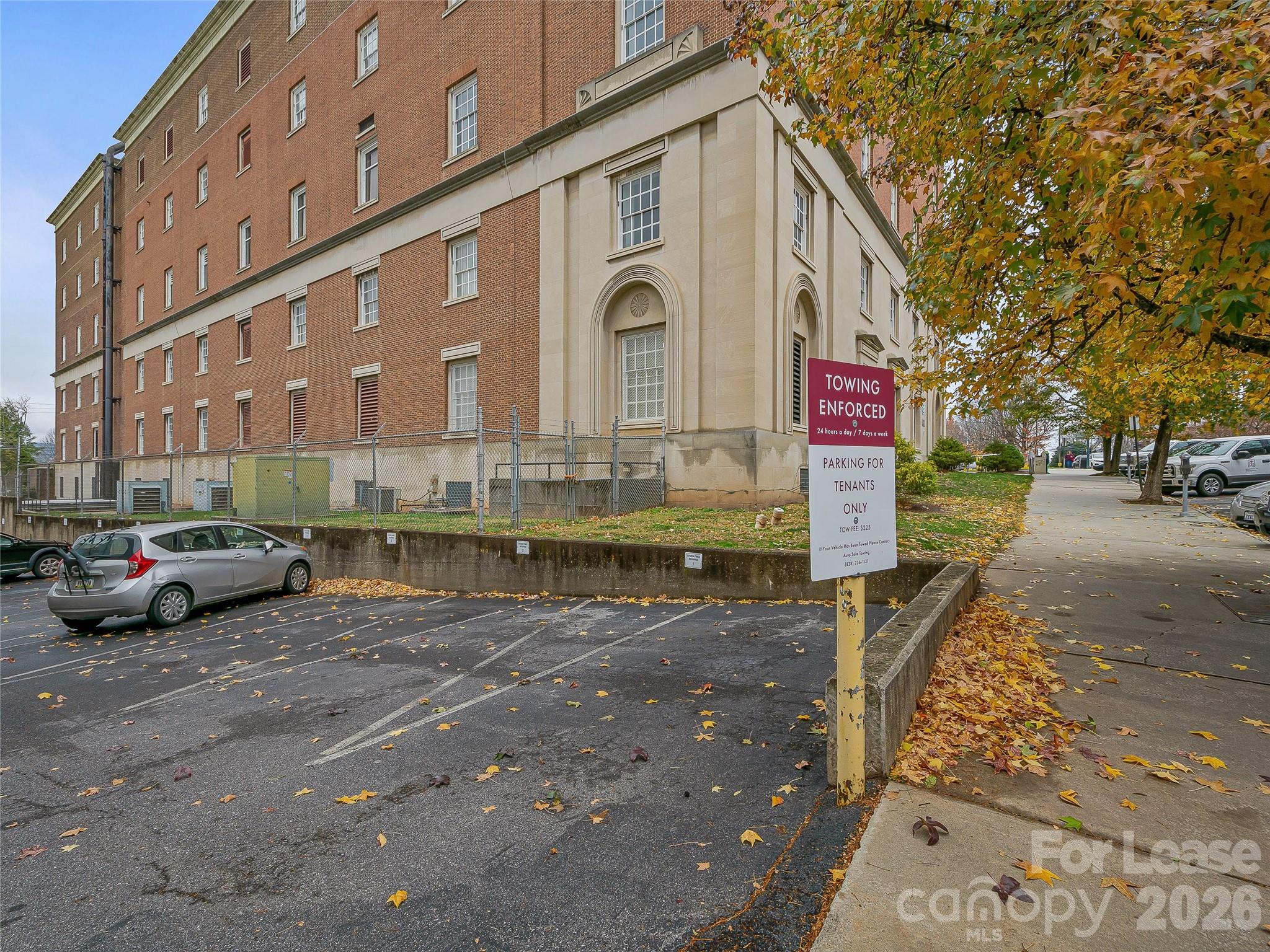 14 Ohenry Avenue Asheville NC 28801