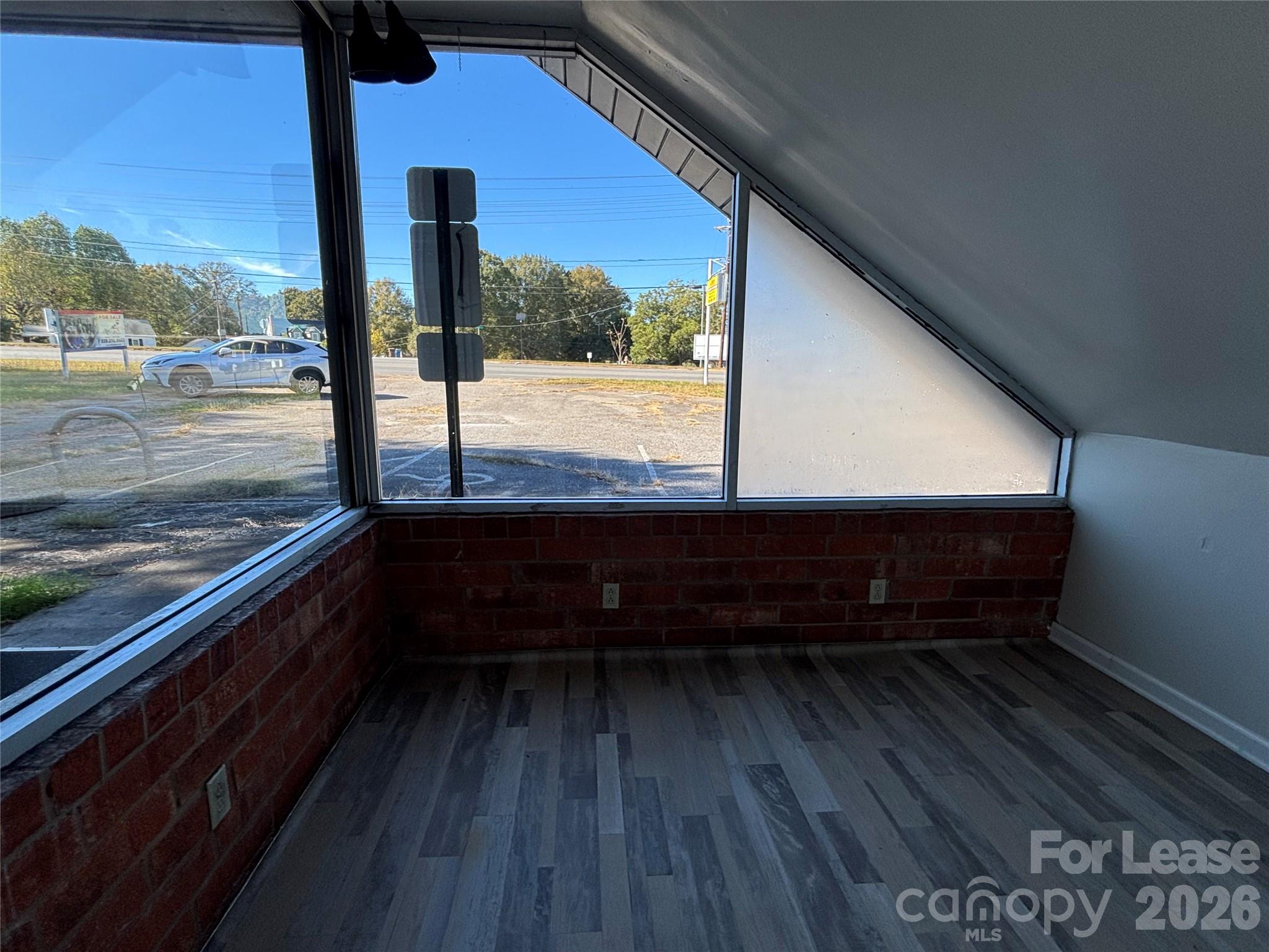 2906 Springs Road NE Hickory NC 28601