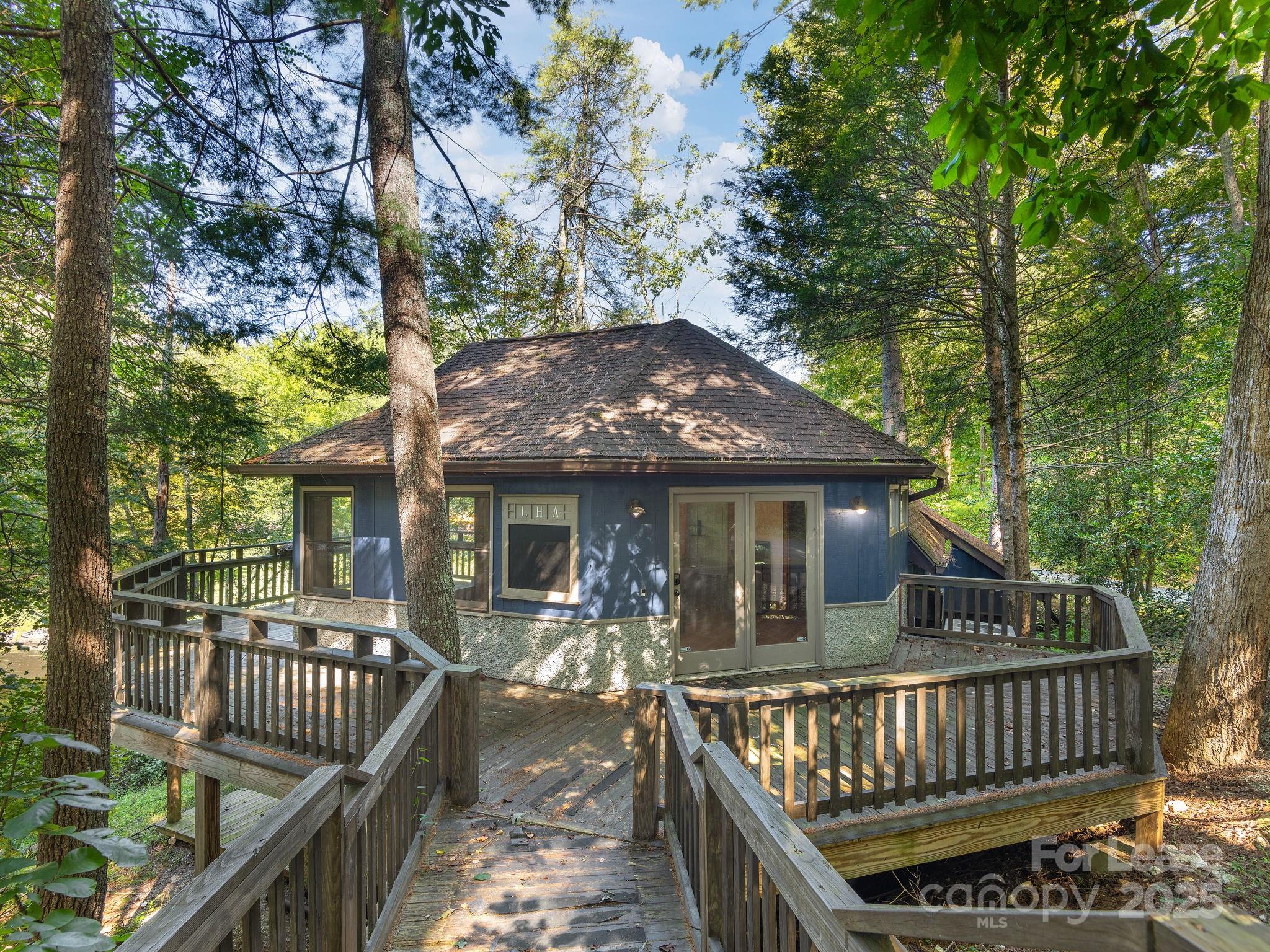 447 Lily Pad Lane Flat Rock NC 28731