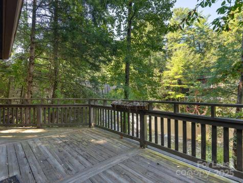 447 Lily Pad Lane Flat Rock NC 28731