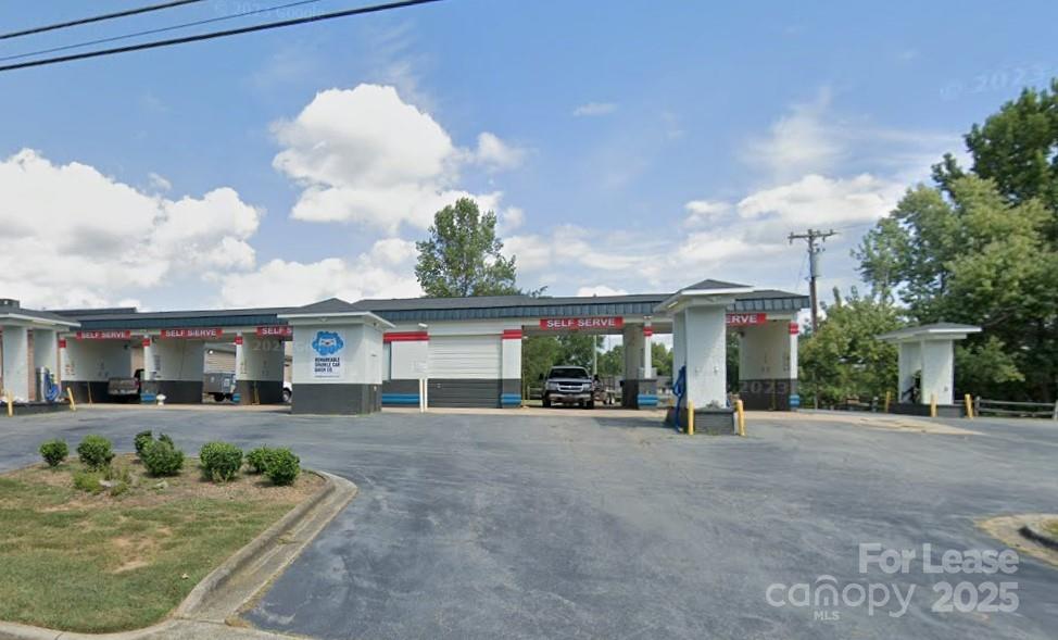 1922 16th Street NE Hickory NC 28601