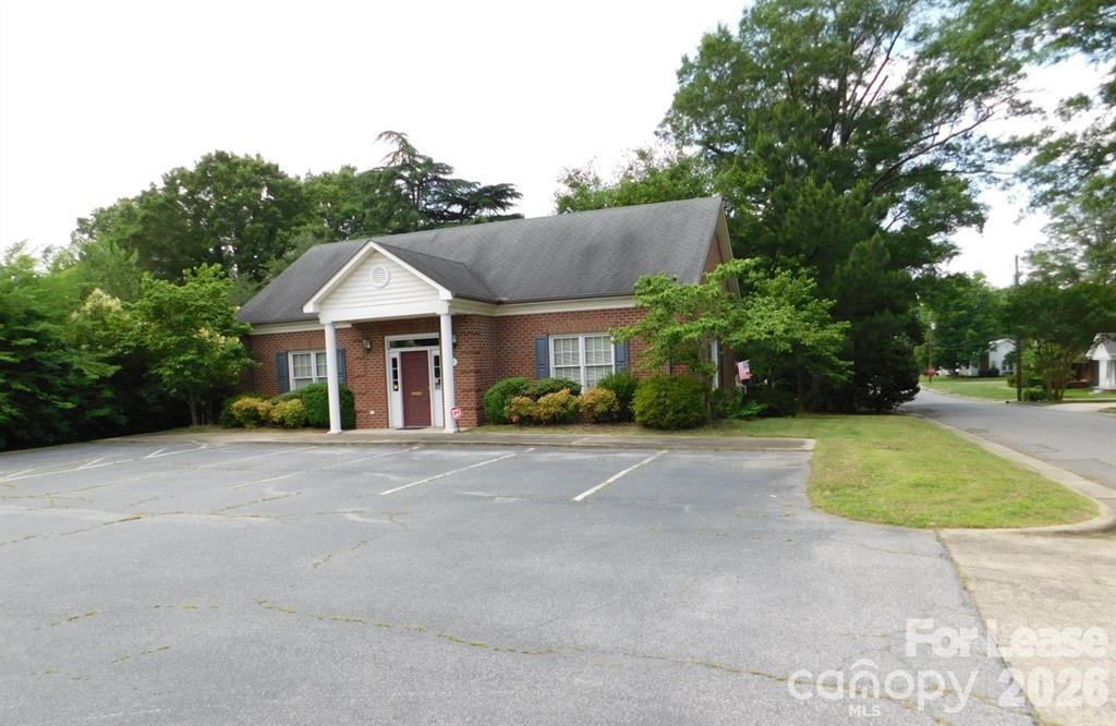 1610 Dale Earnhardt Boulevard Kannapolis NC 28083