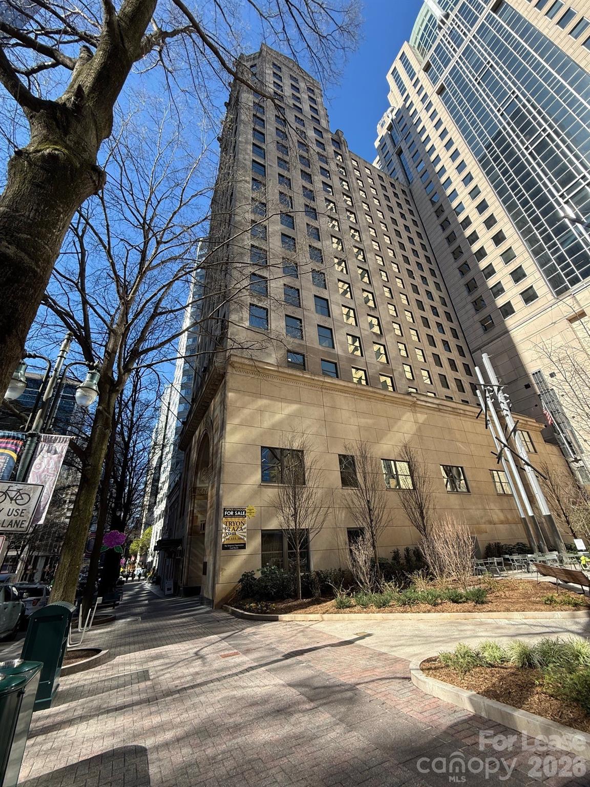112 S Tryon Street Charlotte NC 28202