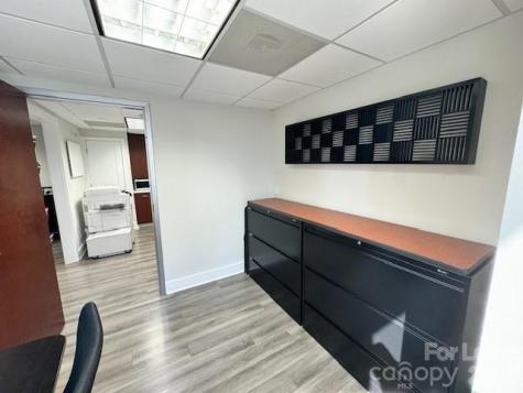 112 S Tryon Street Charlotte NC 28202