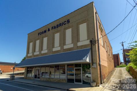 34 N Logan Street Marion NC 28752
