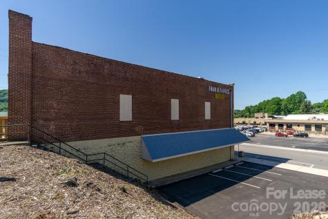 34 N Logan Street Marion NC 28752