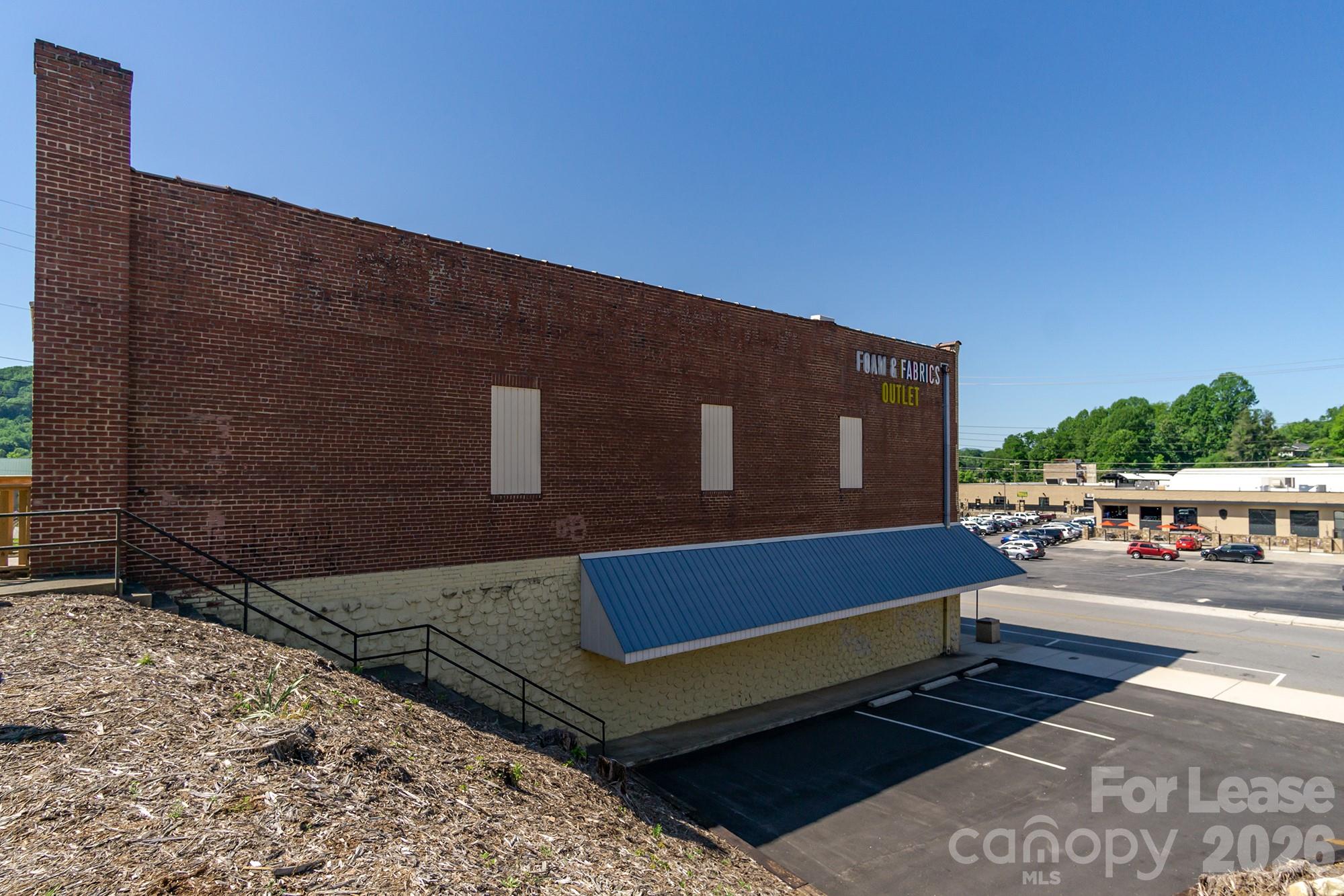 34 N Logan Street Marion NC 28752