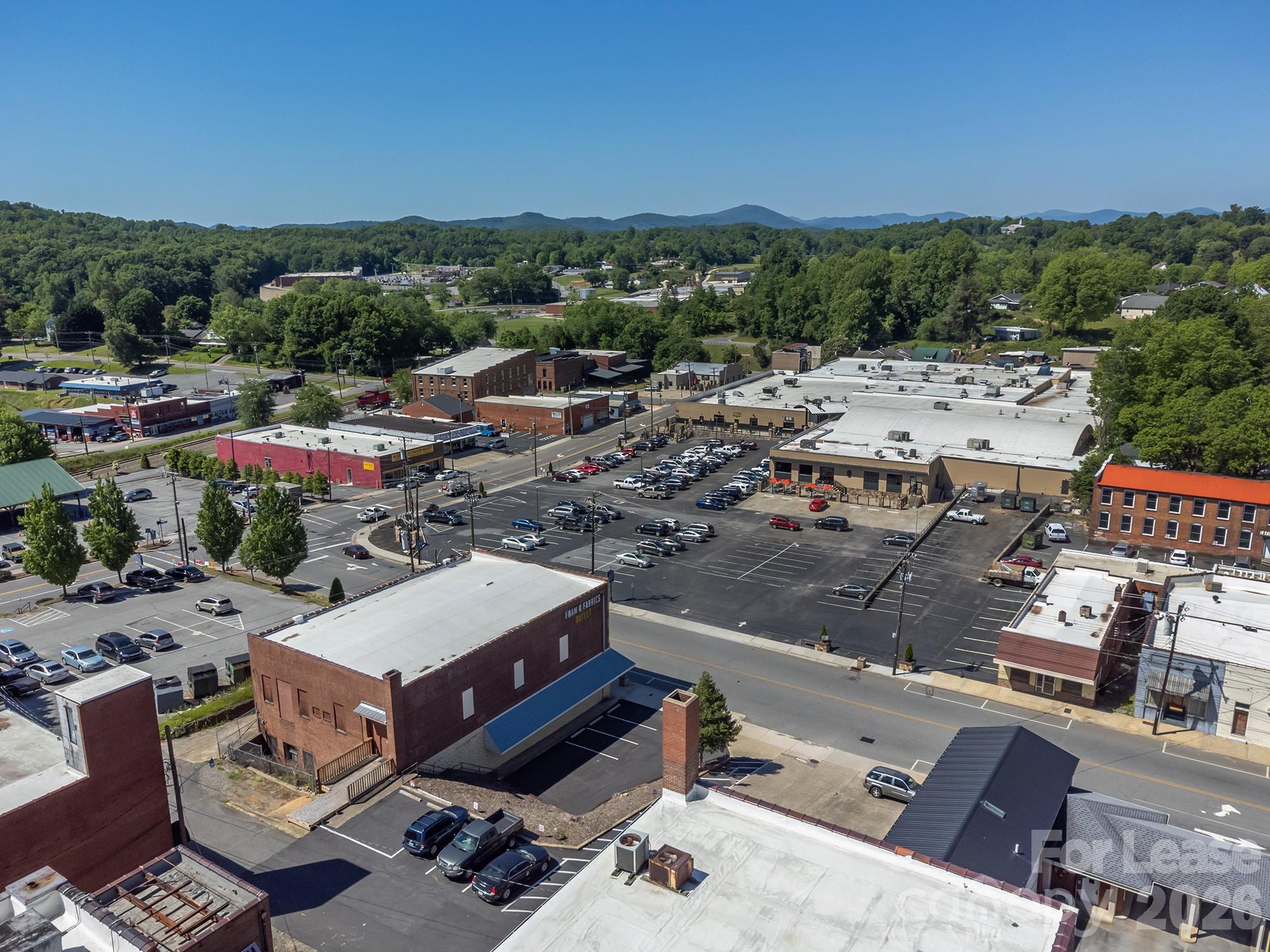 34 N Logan Street Marion NC 28752